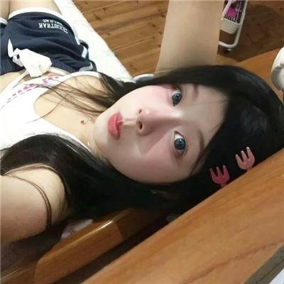 黑夜中的玻璃人偶
